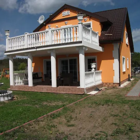 Freistehendes Orange Fuer 10 Personen By Interhome Nowe Warpno